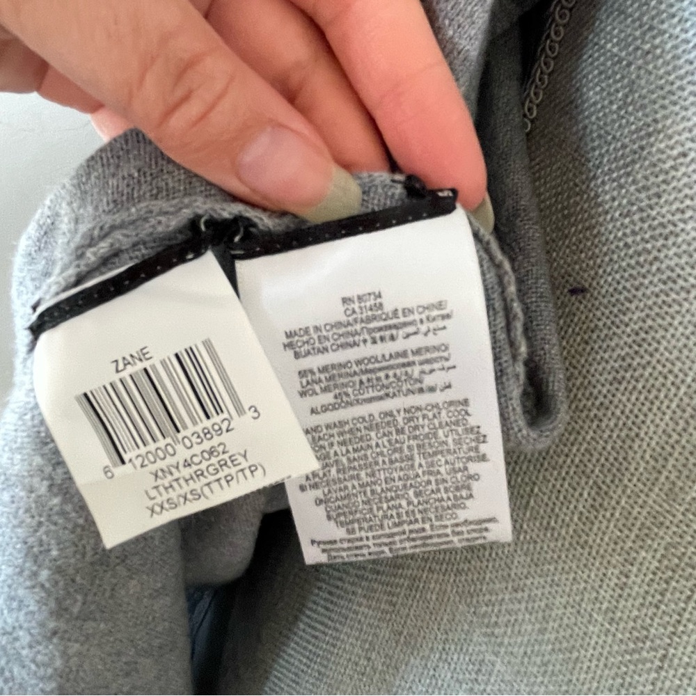 BCBG Zane sweater asymmetrical hem merino wool sweater cardigan light grey - Picture 7 of 8